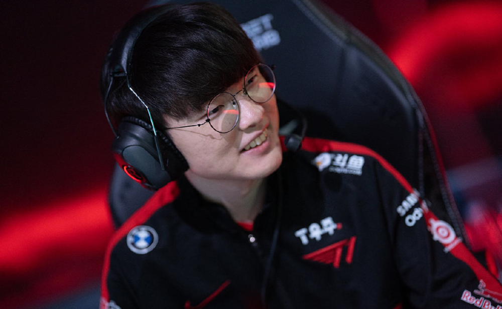 DFM险胜T1，Peanut爆发神勇