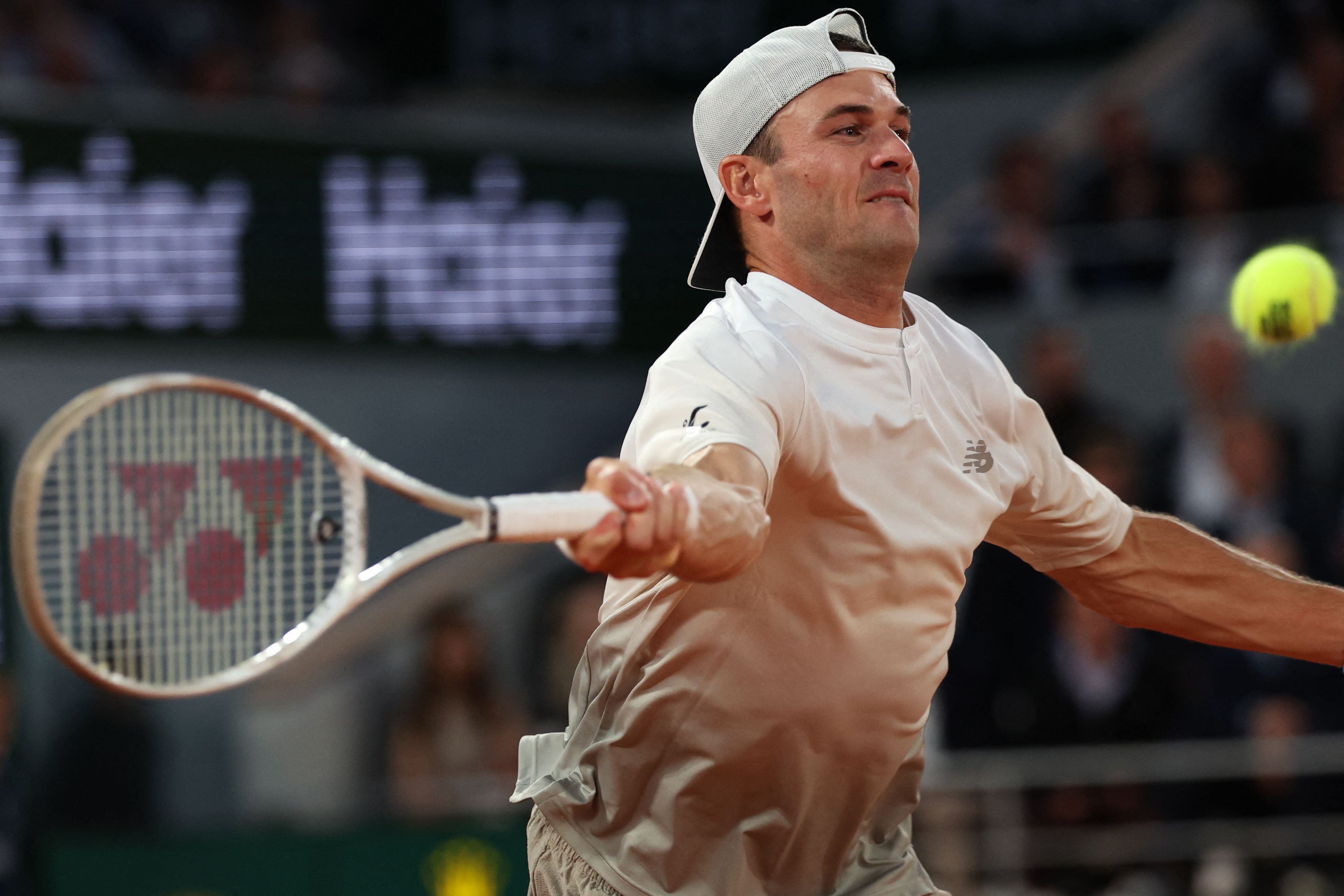 澳大利亚网球队力克世界网球队，阿尔卡拉斯统治全场