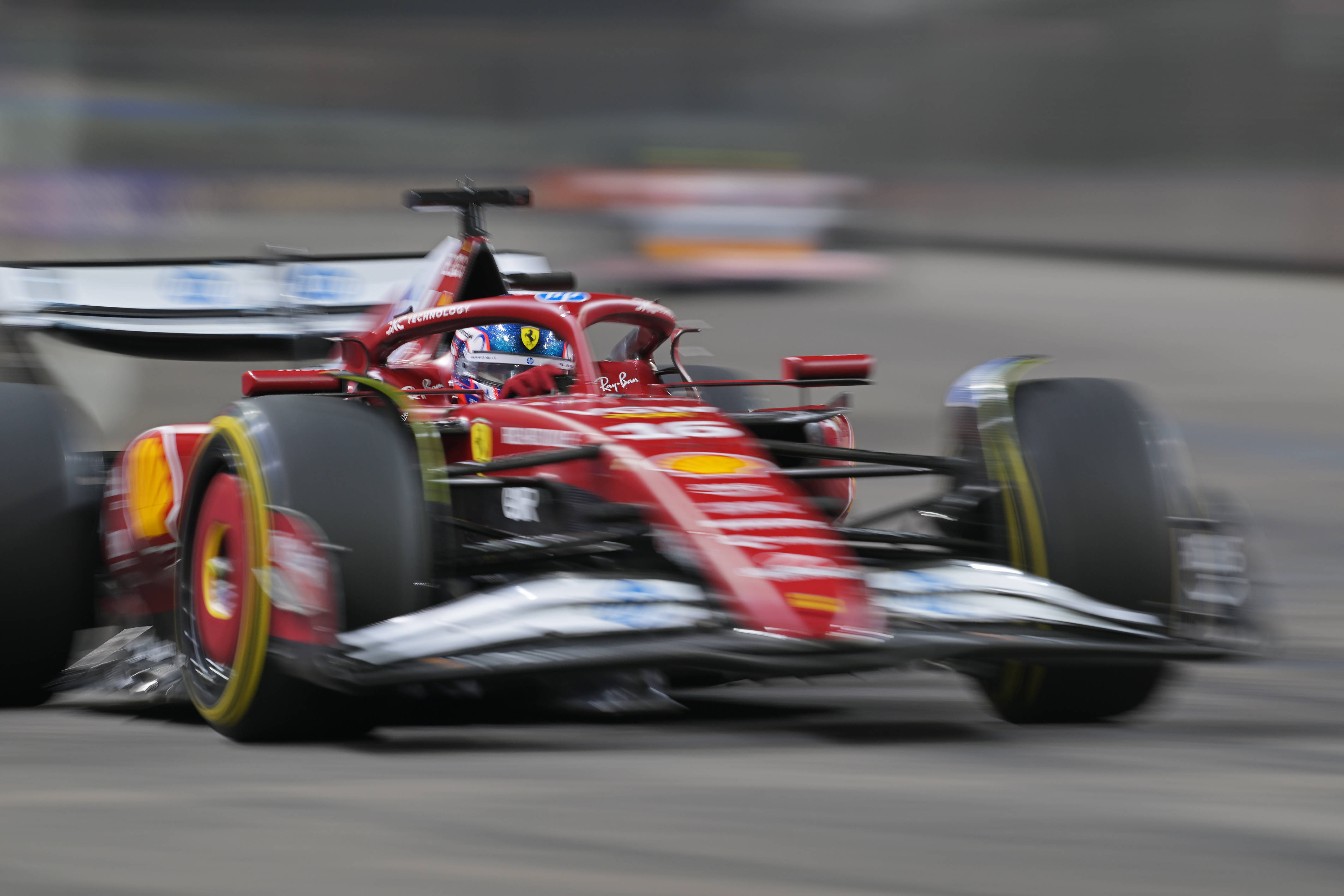 法拉利轻取迈凯伦，勒克莱尔点燃赛场的简单介绍