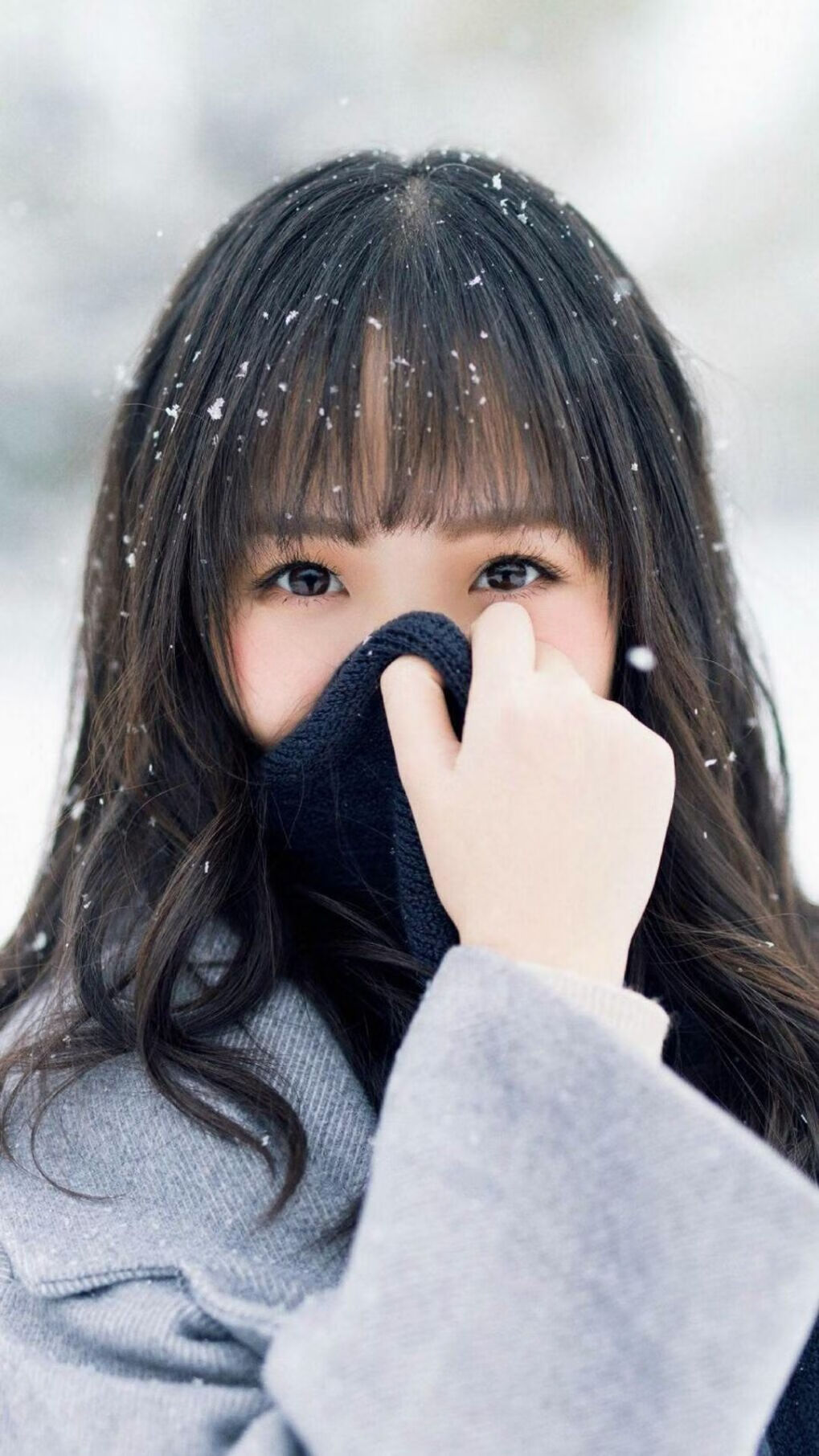 双线叙事，梅赛德斯的冷静胜利与阿隆索的炽热表演