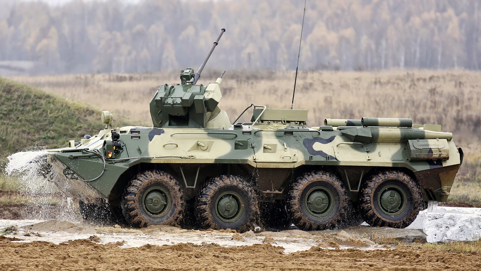 幽灵舞者,锡安在F1街道赛之夜的独舞