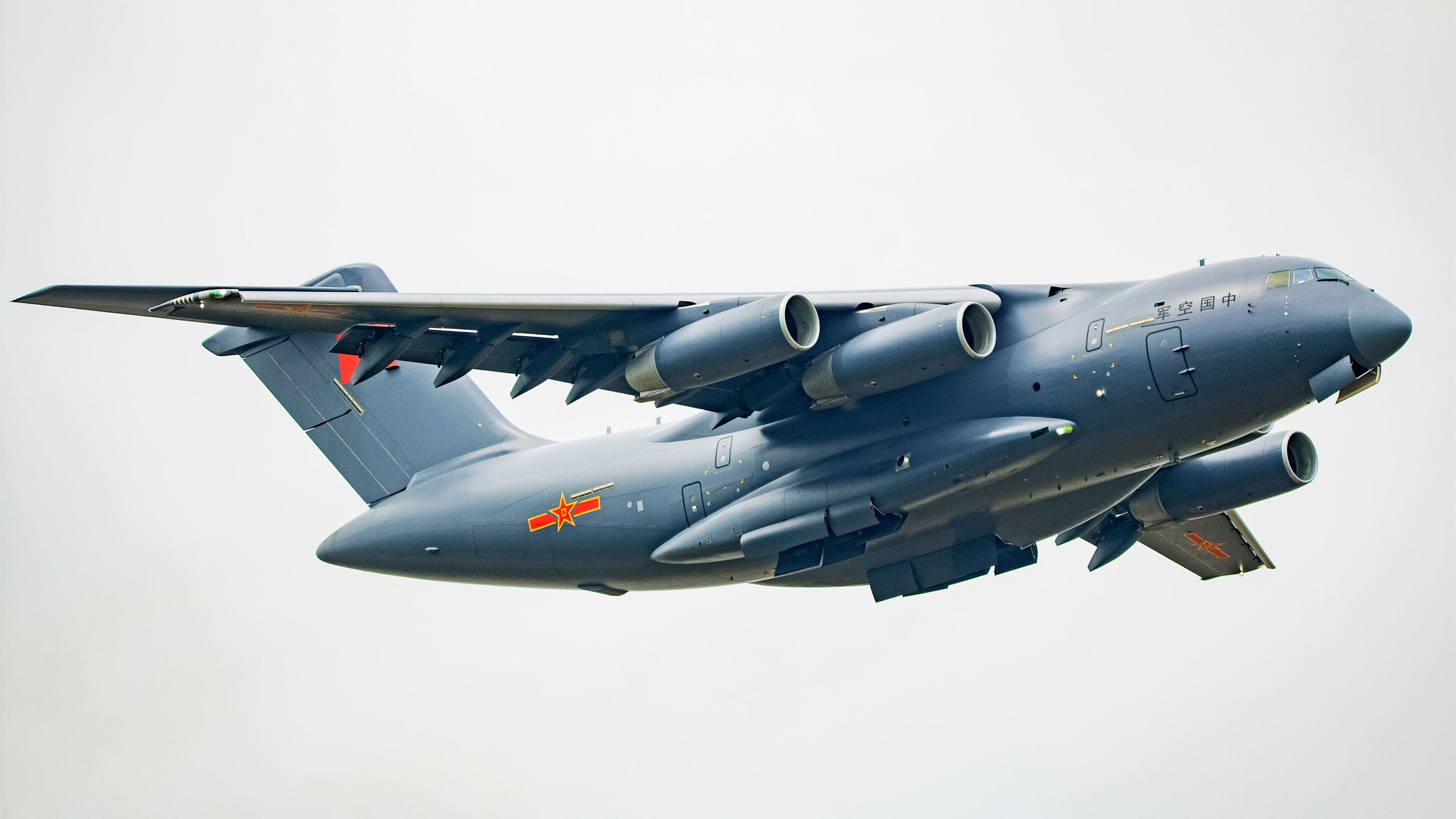 跨越13000公里的足球对话，巴萨力克澳大利亚，马丁内利用魔法点亮季前友谊赛