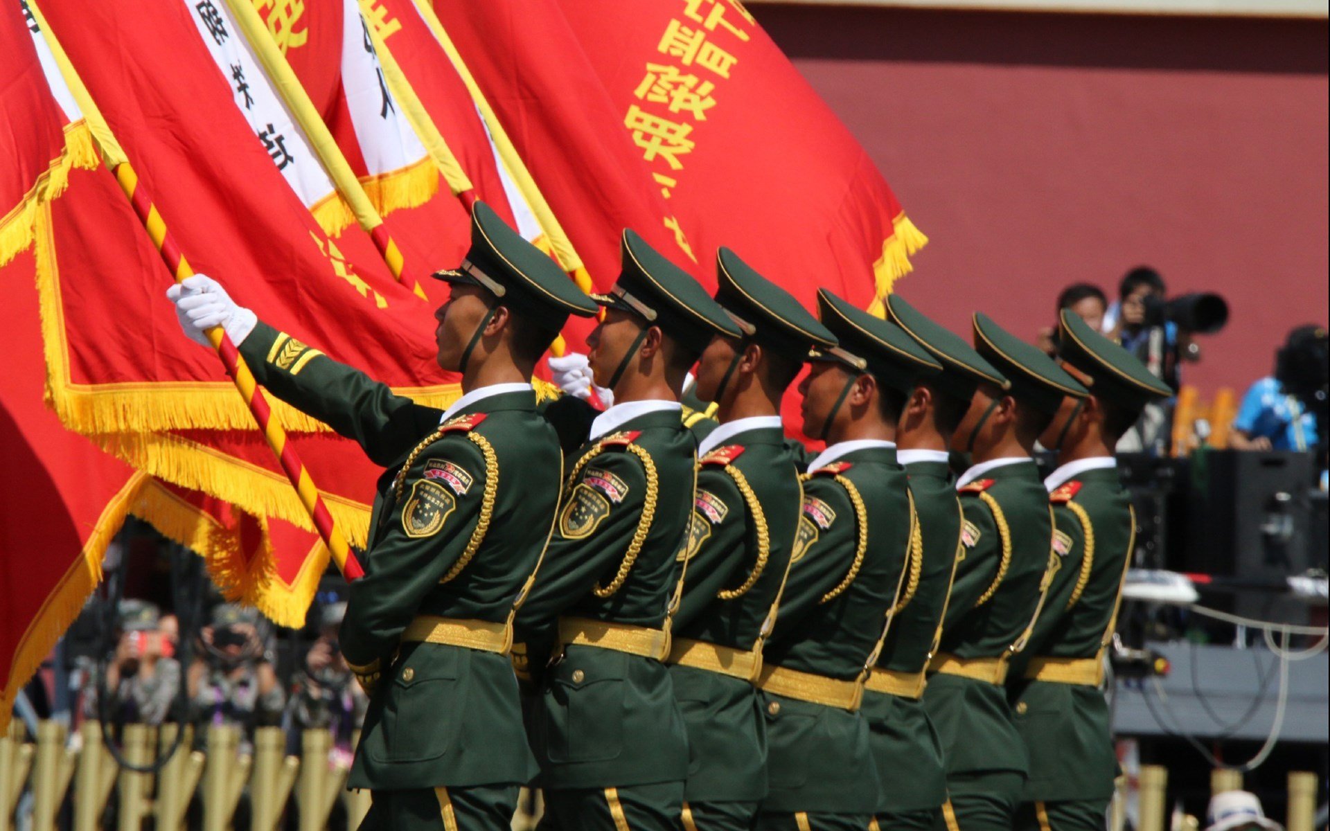 伯纳乌的巅峰对决，卡拉斯科在命运交错中的生涯之夜