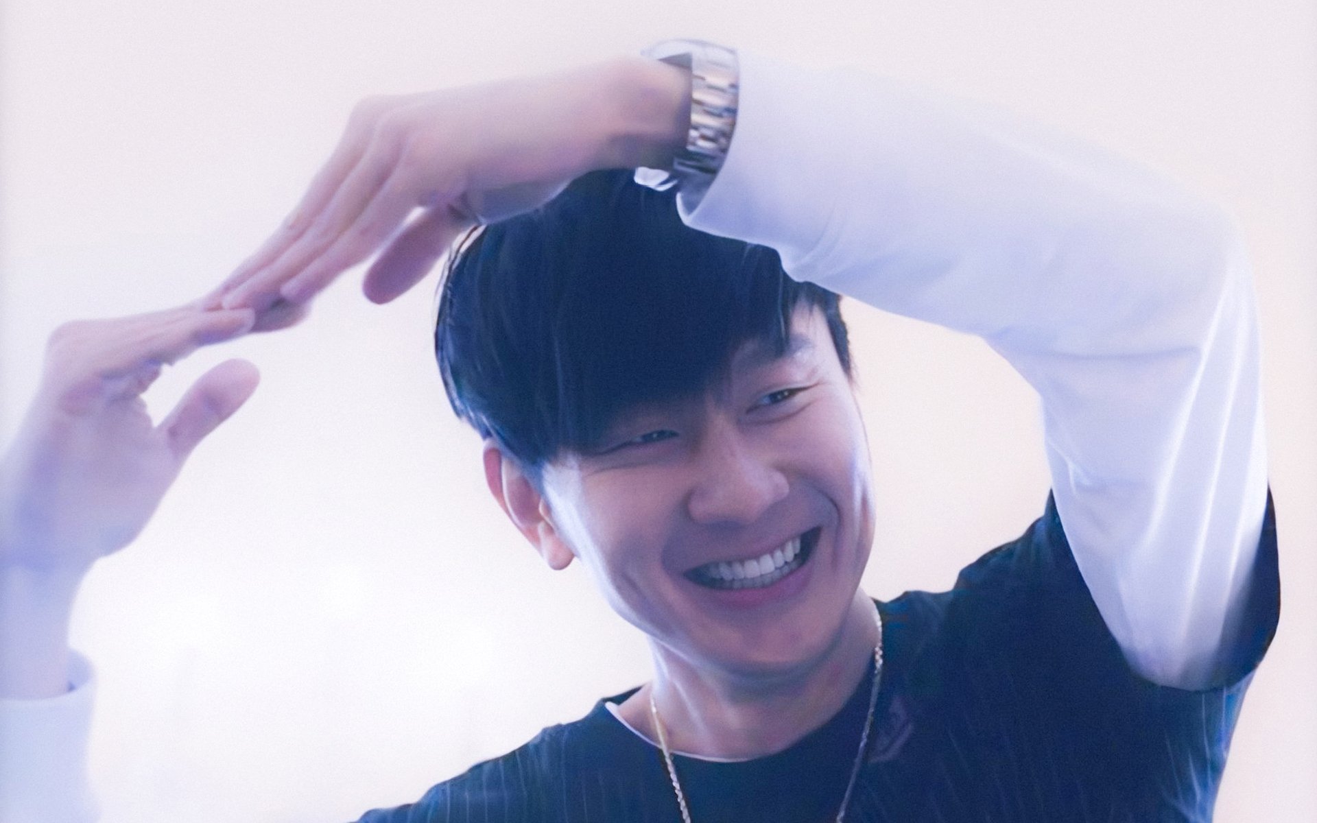 夜色为王冠加冕，福克斯在终场哨响时写下唯一传说